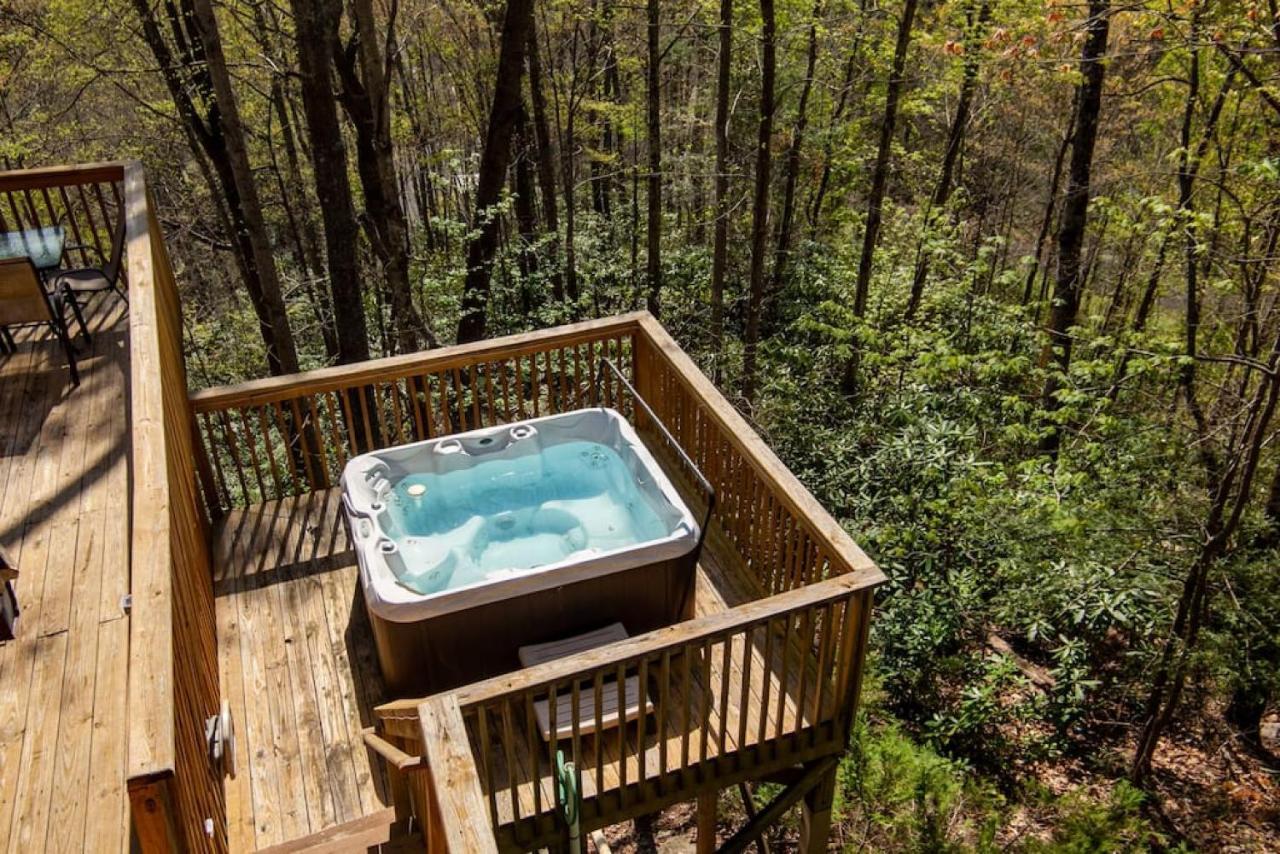 Bear View Chalet With Hot Tub And Near Ober Gatlinburg Eksteriør billede