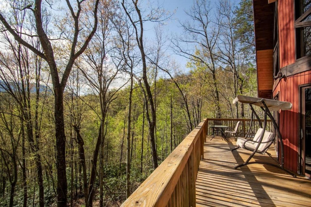 Bear View Chalet With Hot Tub And Near Ober Gatlinburg Eksteriør billede